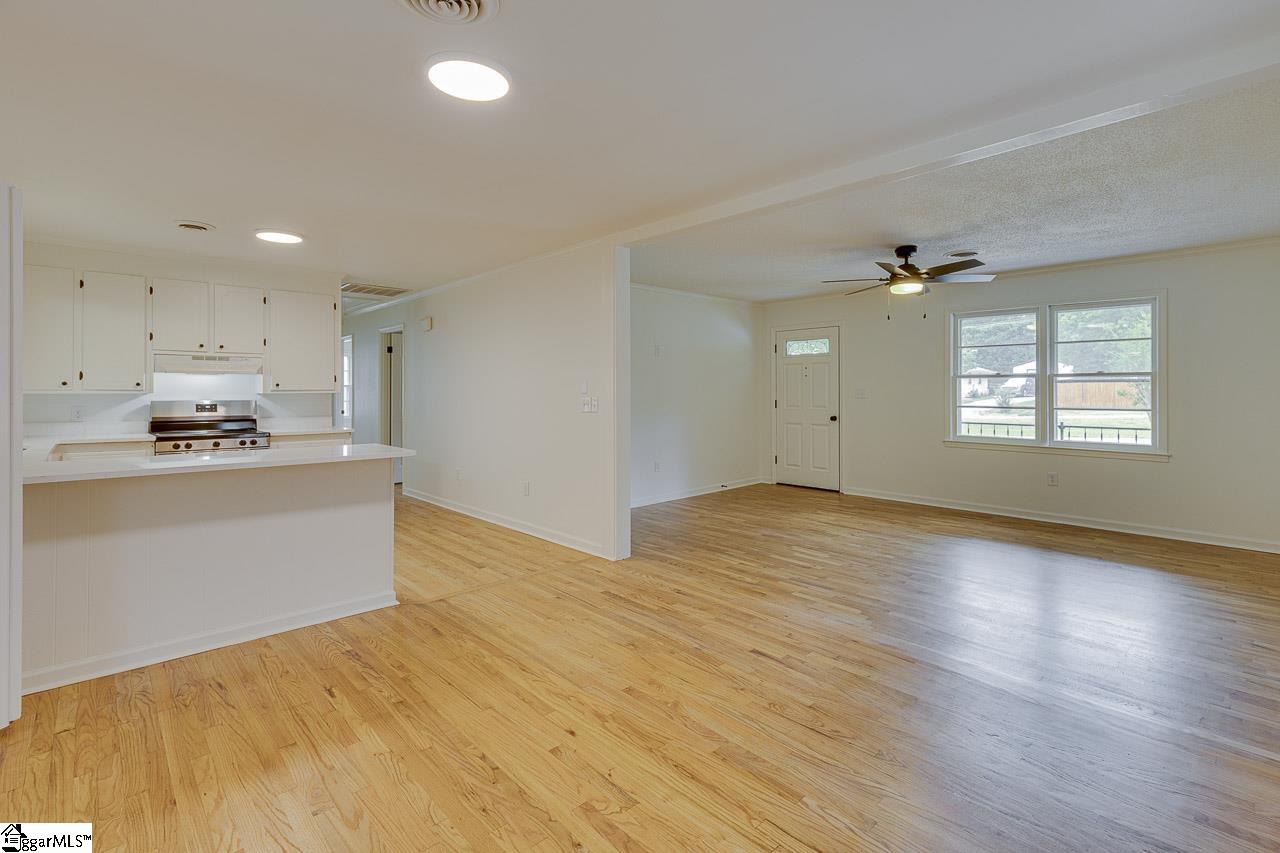 2303 Poplar Lane Anderson, SC 29621 - Photo 10 of 29 Gallery Image 10