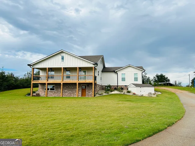 $2,600 | 425 Smokey Road, Newnan, GA 30263