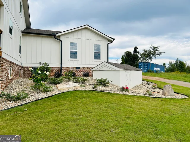 $2,600 | 425 Smokey Road, Newnan, GA 30263