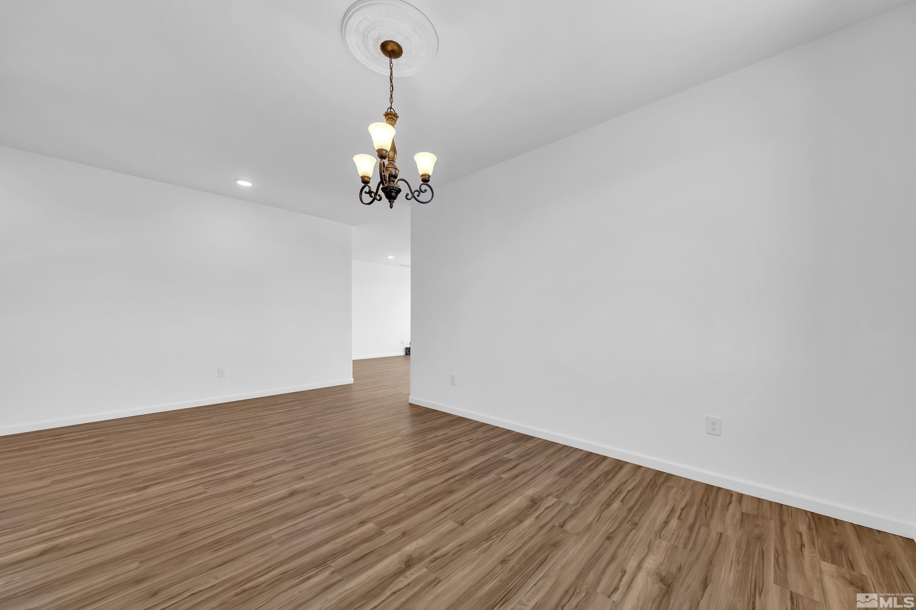 481 Scenic Ridge Drive Reno, NV 89506 - Photo 7 of 39 Photo 7
