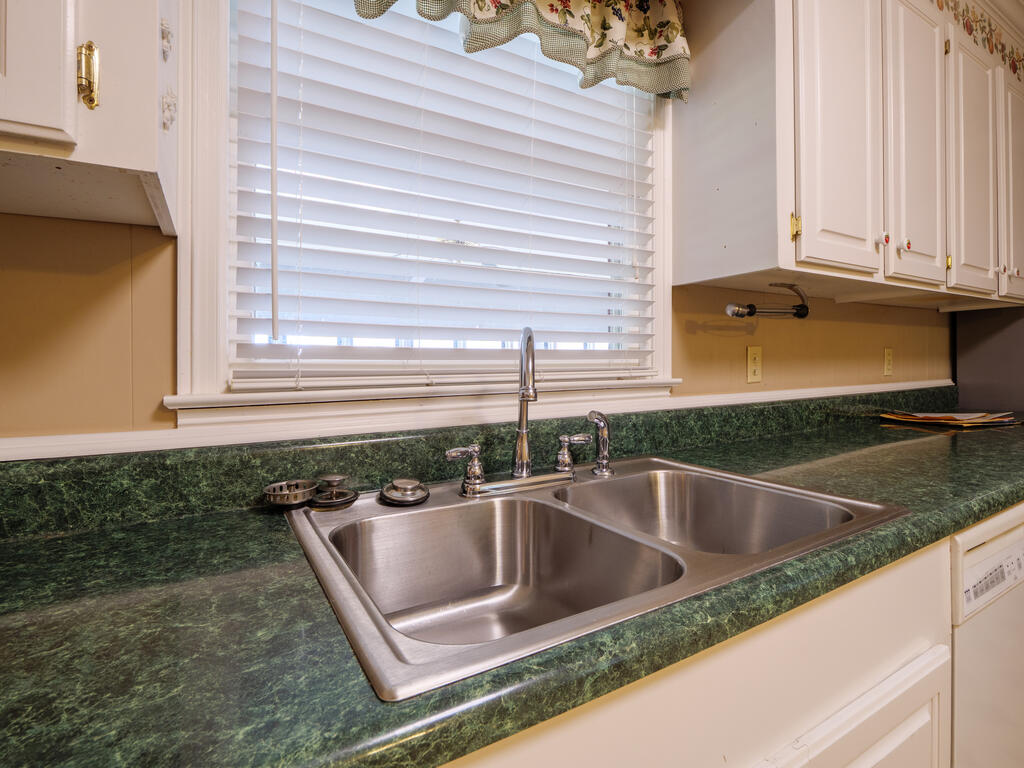423 Eager Road Valdosta, GA 31602 - Photo 7 of 40 Gallery Image 7