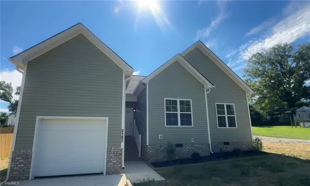 $235,000 | 2187 North Cleveland Avenue, Winston-Salem, NC 27105