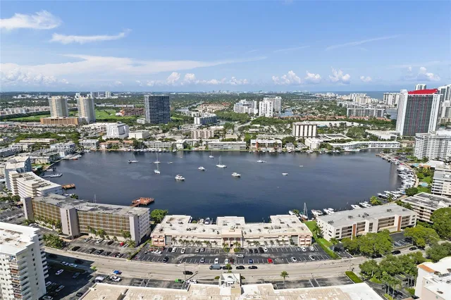 a picture of city view