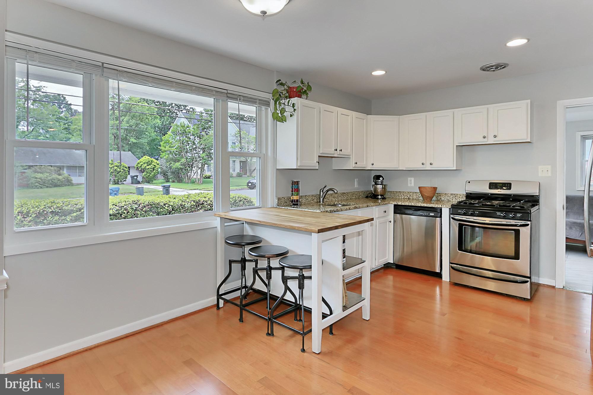 7410 Gresham Street Springfield, VA 22151 - Photo 4 of 28 Modernly updated kitchen