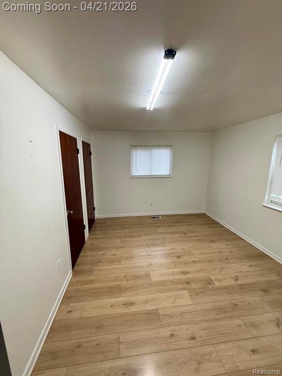 1516 Kent Street Flint, MI 48503 - Photo 8 of 9