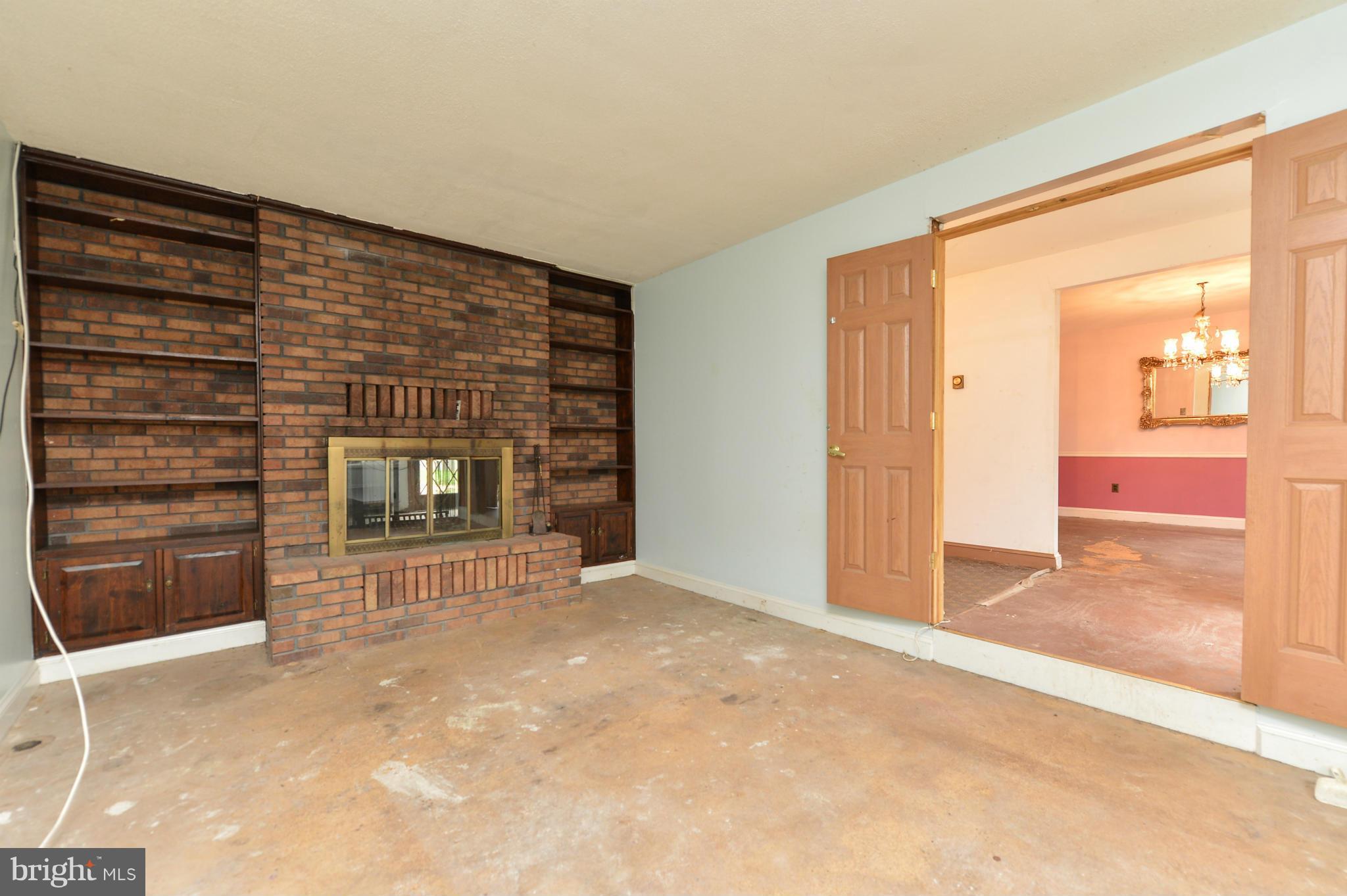 436 Blair Shore Road Elkton, MD 21921 - Photo 3 of 18 Living Room
