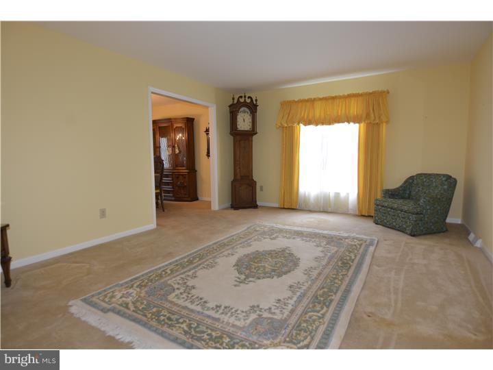 1 Fox Court Shillington, PA 19607 - Photo 3 of 21