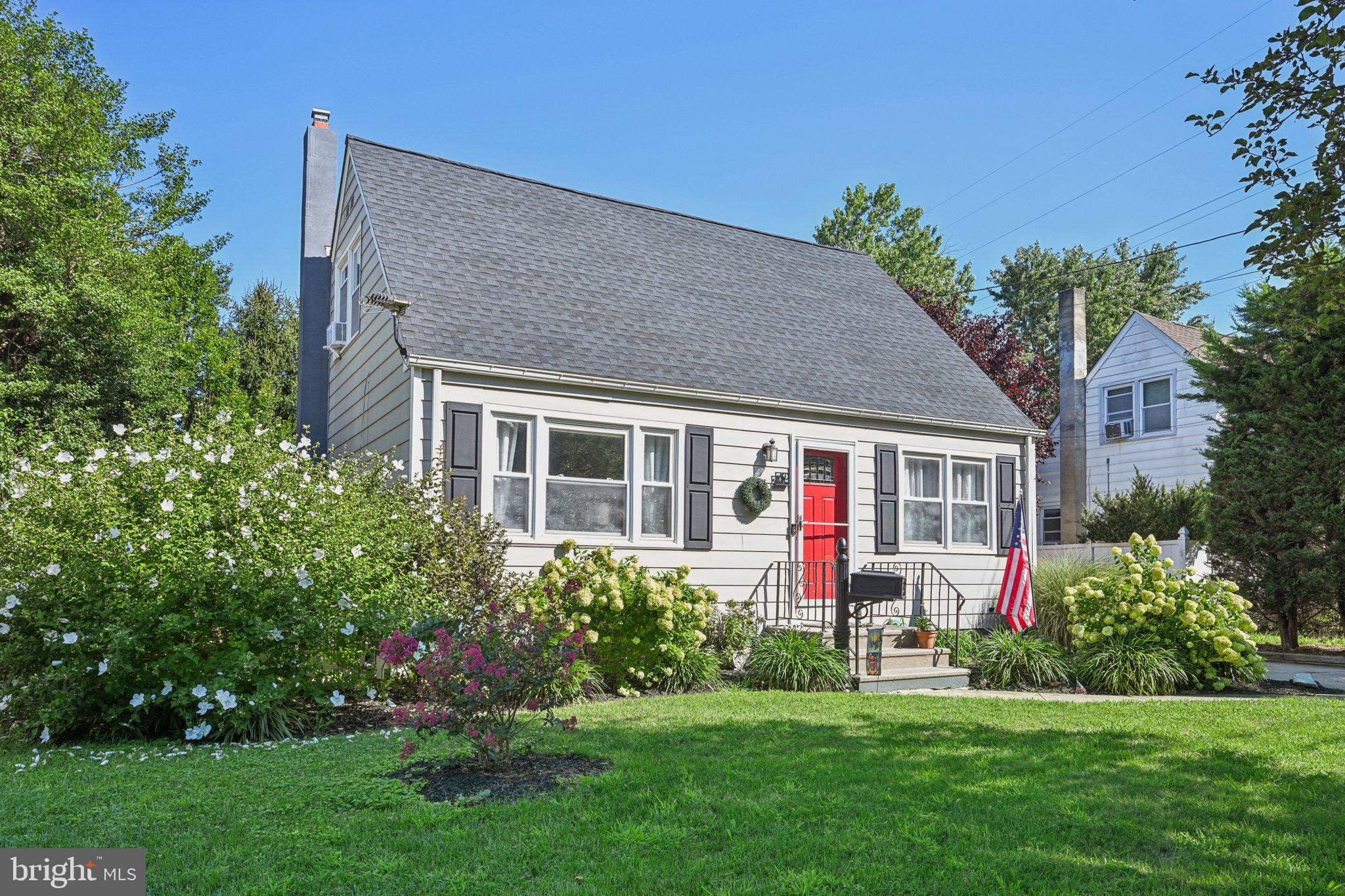 32 Brockton Road Hamilton, NJ 08619 - Photo 5 of 47