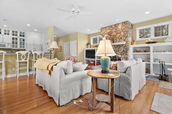 $1,299,000 | 2 Lincoln Parkway, Williams Bay, WI 53191