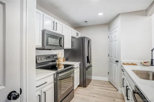 $279,900 | 5255 Memphis Street, Unit 121, Denver, CO 80239