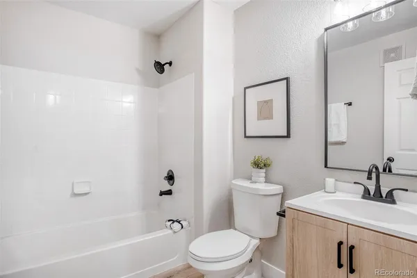 $279,900 | 5255 Memphis Street, Unit 121, Denver, CO 80239