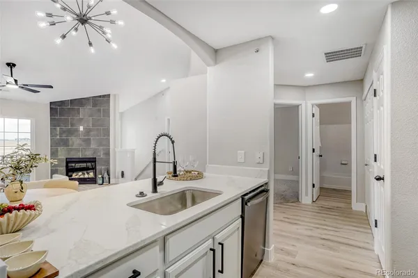 $279,900 | 5255 Memphis Street, Unit 121, Denver, CO 80239