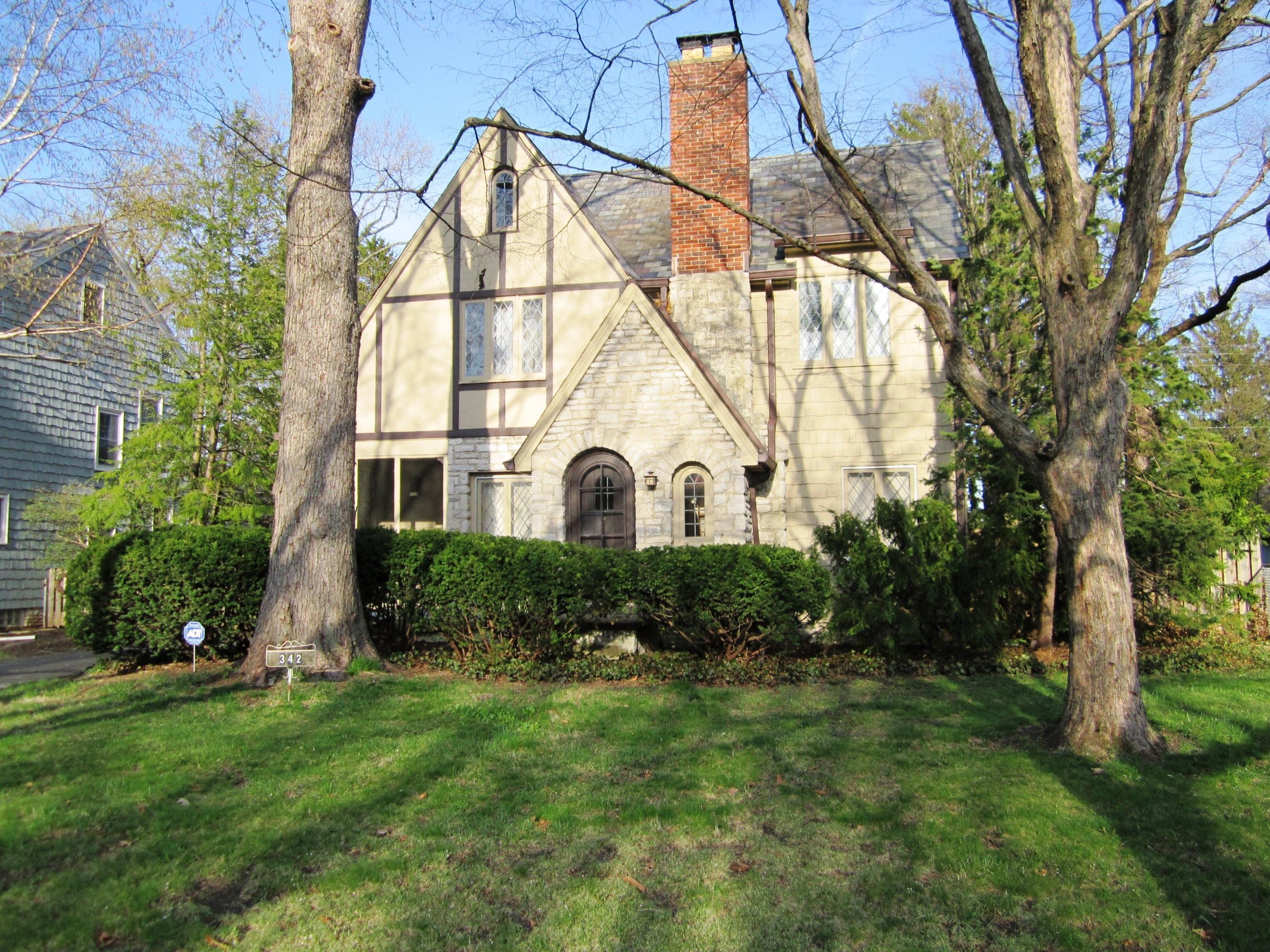 342 North Ardmore Road Bexley, OH 43209 - Photo 1 of 22