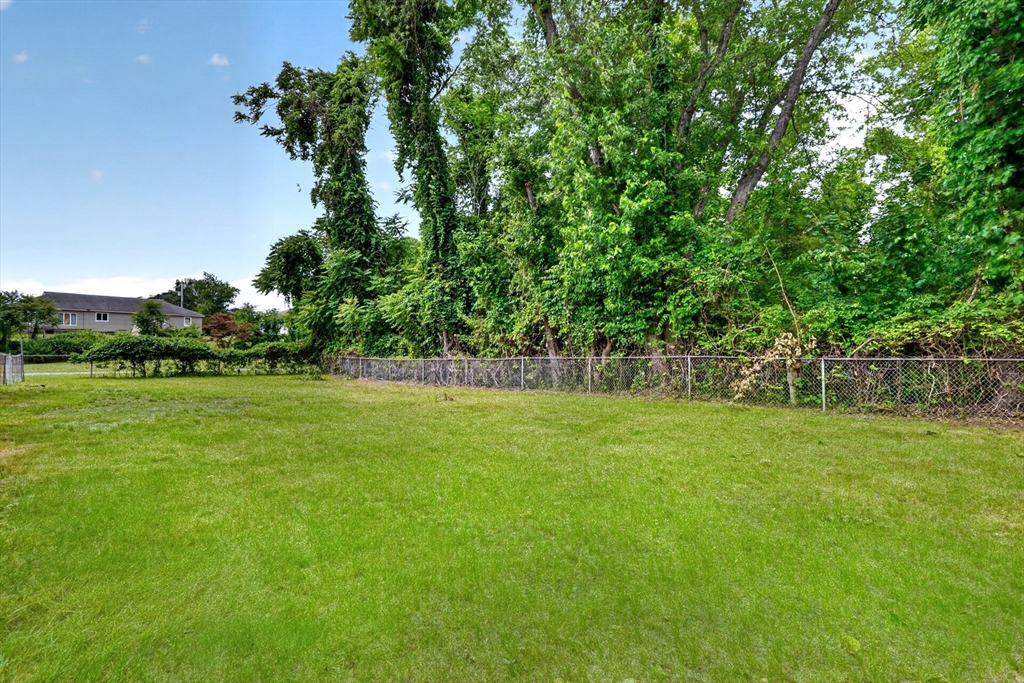 772 Trull Road Tewksbury, MA 01876 - Photo 38 of 42 Gallery Image 38
