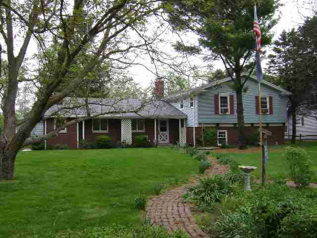 219 Carter Road Goshen, IN 46526 - Photo 1 of 5 Gallery Image 1