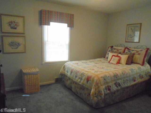 1806 Jerusalem Road Lexington, NC 27292 - Photo 9 of 16 2nd Bedroom.