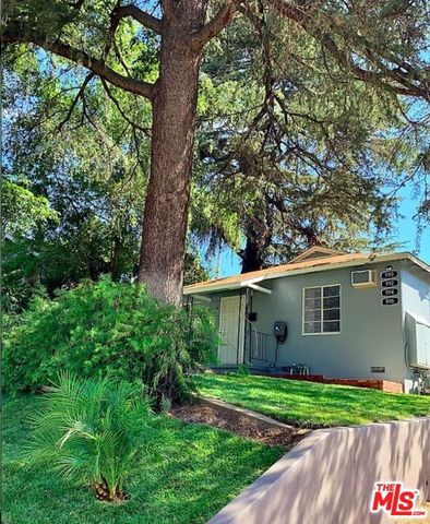 $2,995 | 996 North Los Robles Avenue, Pasadena, CA 91104