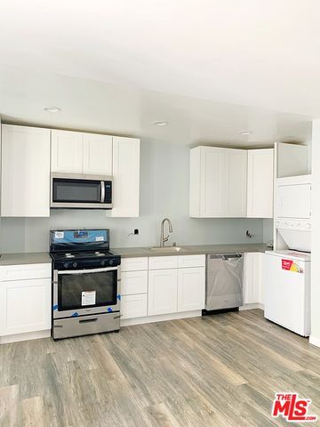 $2,995 | 996 North Los Robles Avenue, Pasadena, CA 91104