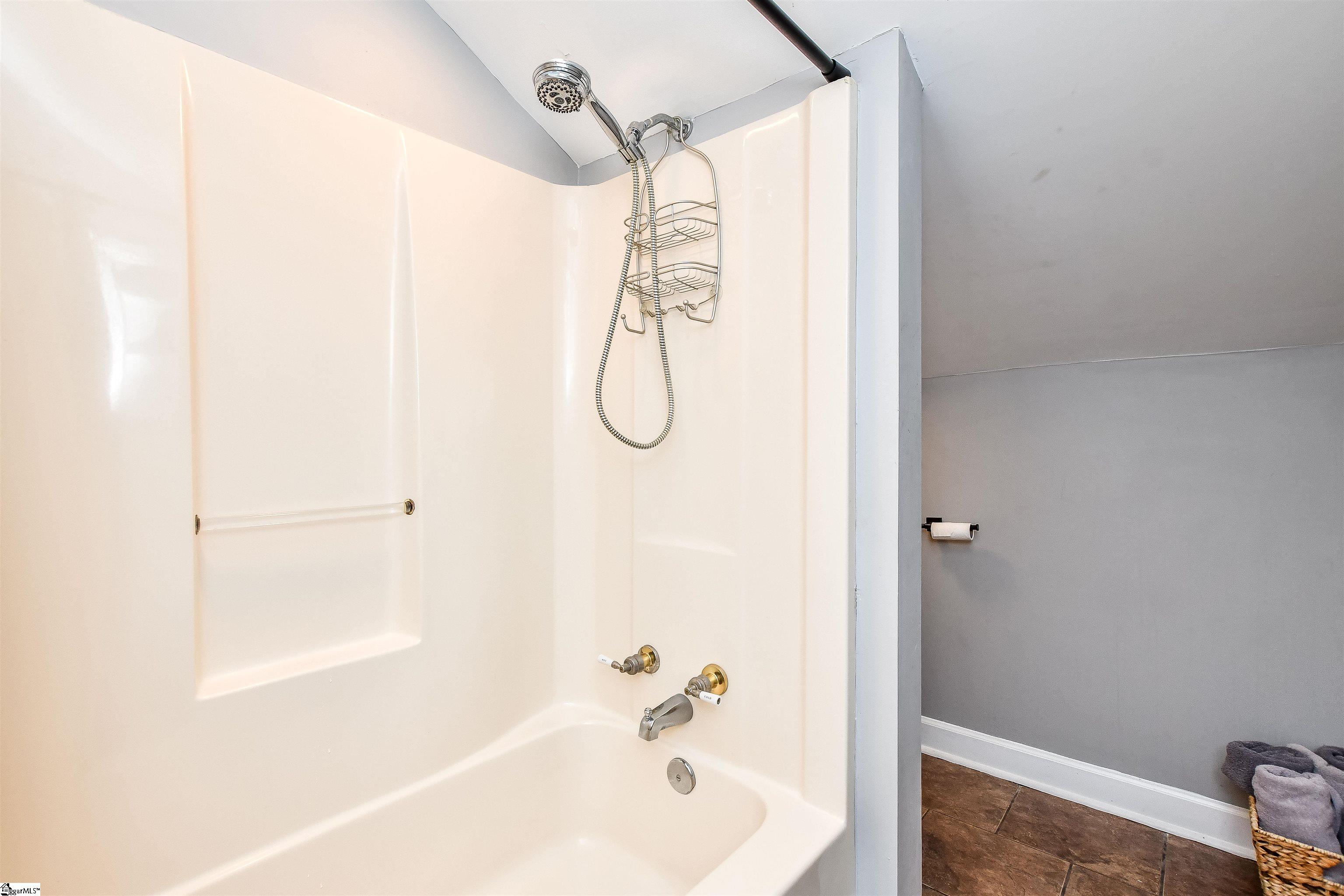 948 Hunter Road Fountain Inn, SC 29644 - Photo 13 of 36