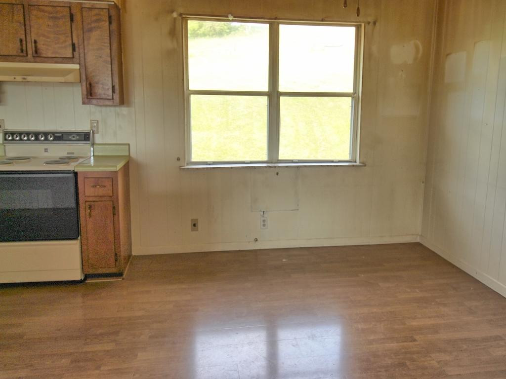 2433 Red Fletcher Road Jonesville, VA 24263 - Photo 3 of 21 Photo 3
