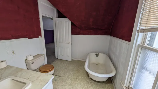 $39,900 | 112 Bluff Street, Lake Benton, MN 56149