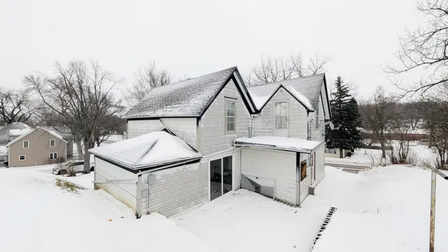 $39,900 | 112 Bluff Street, Lake Benton, MN 56149