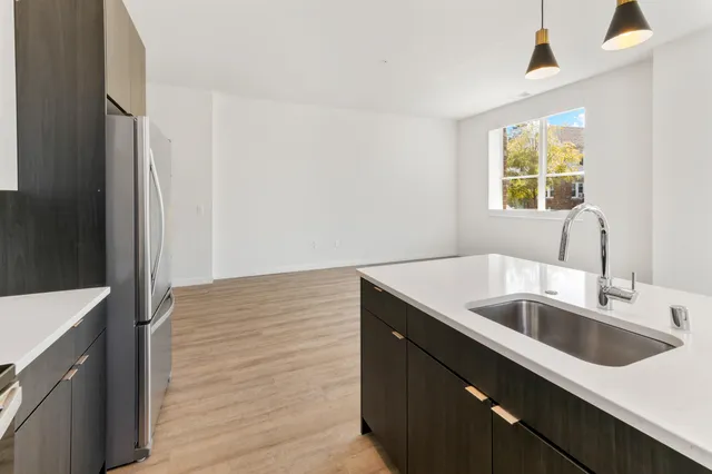 $1,812 | 5945 6th Avenue, Unit 117, Kenosha, WI 53140