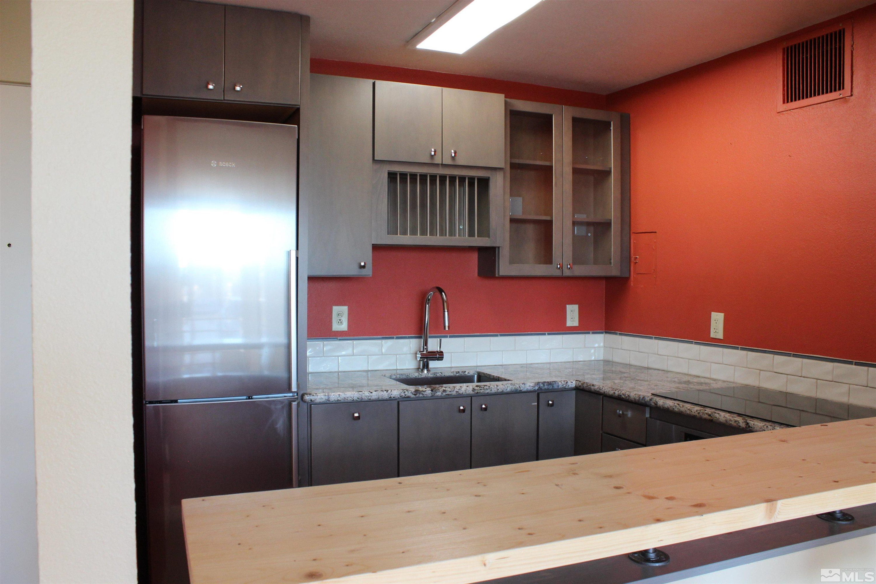 280 Island Avenue, Unit 701 Reno, NV 89501 - Photo 5 of 15 Photo 5