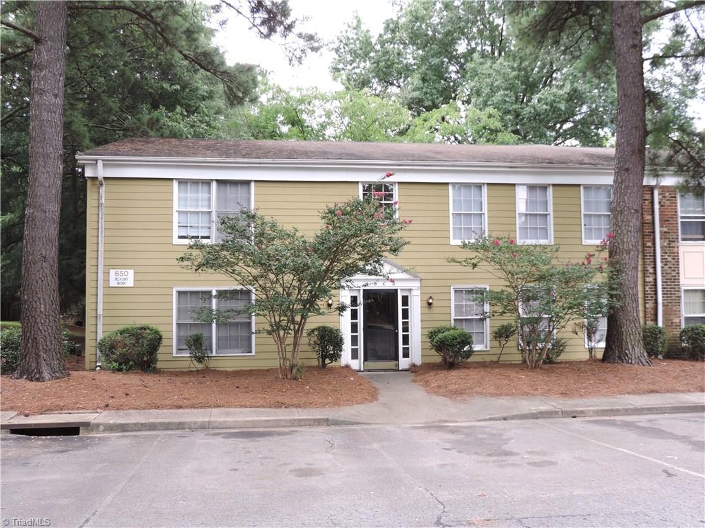 650 Rugby Row, Unit D Winston-Salem, NC 27106 - Photo 1 of 12 Gallery Image 1