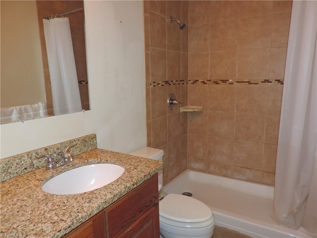 650 Rugby Row, Unit D Winston-Salem, NC 27106 - Photo 12 of 12 Gallery Image 12