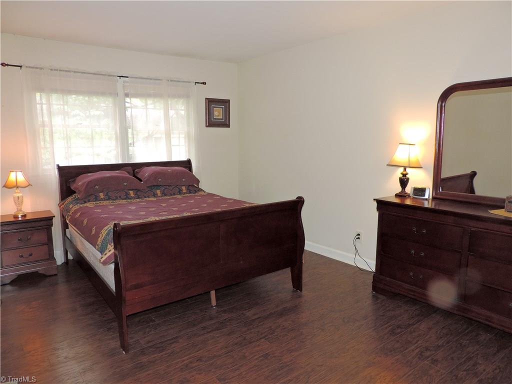 650 Rugby Row, Unit D Winston-Salem, NC 27106 - Photo 8 of 12 Gallery Image 8