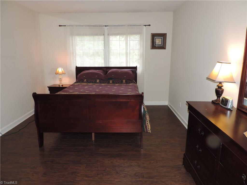 650 Rugby Row, Unit D Winston-Salem, NC 27106 - Photo 9 of 12 Gallery Image 9