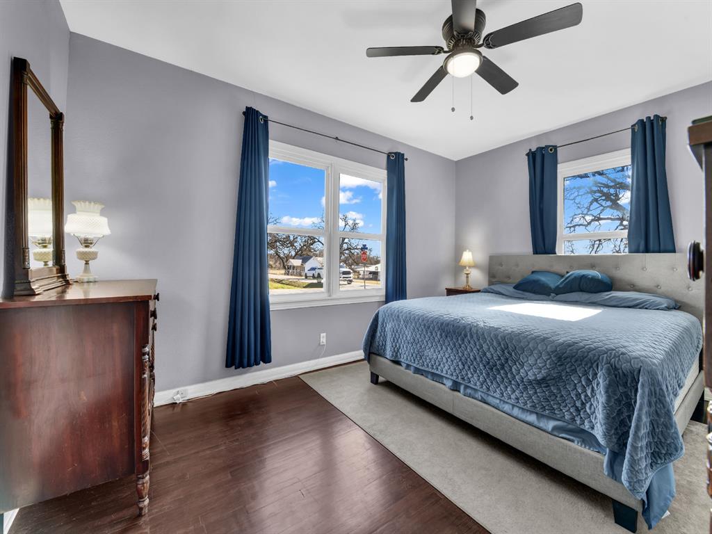 309 North Cedar Street Springtown, TX 76082 - Photo 16 of 22