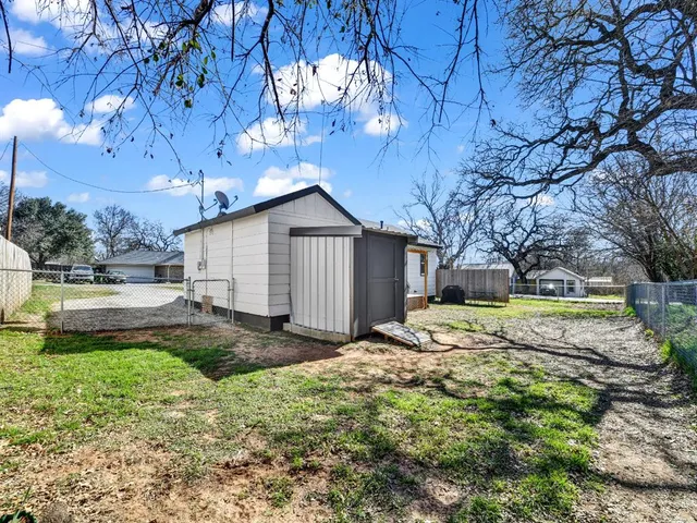 $249,000 | 309 North Cedar Street, Springtown, TX 76082