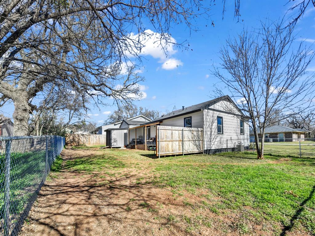 309 North Cedar Street Springtown, TX 76082 - Photo 22 of 22