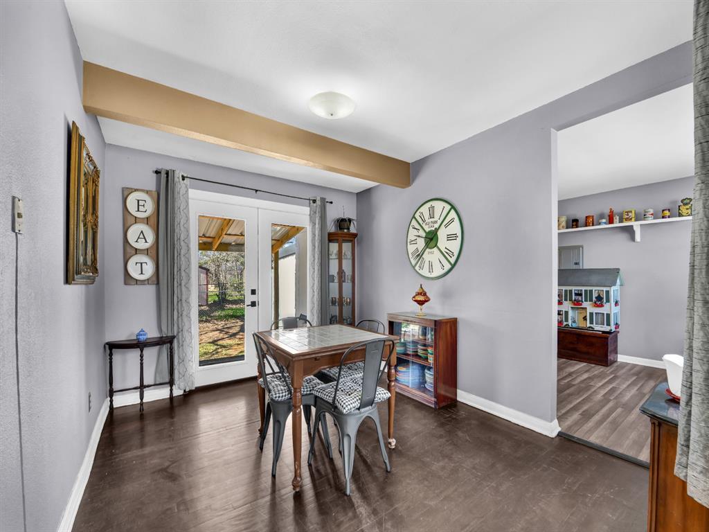 309 North Cedar Street Springtown, TX 76082 - Photo 6 of 22