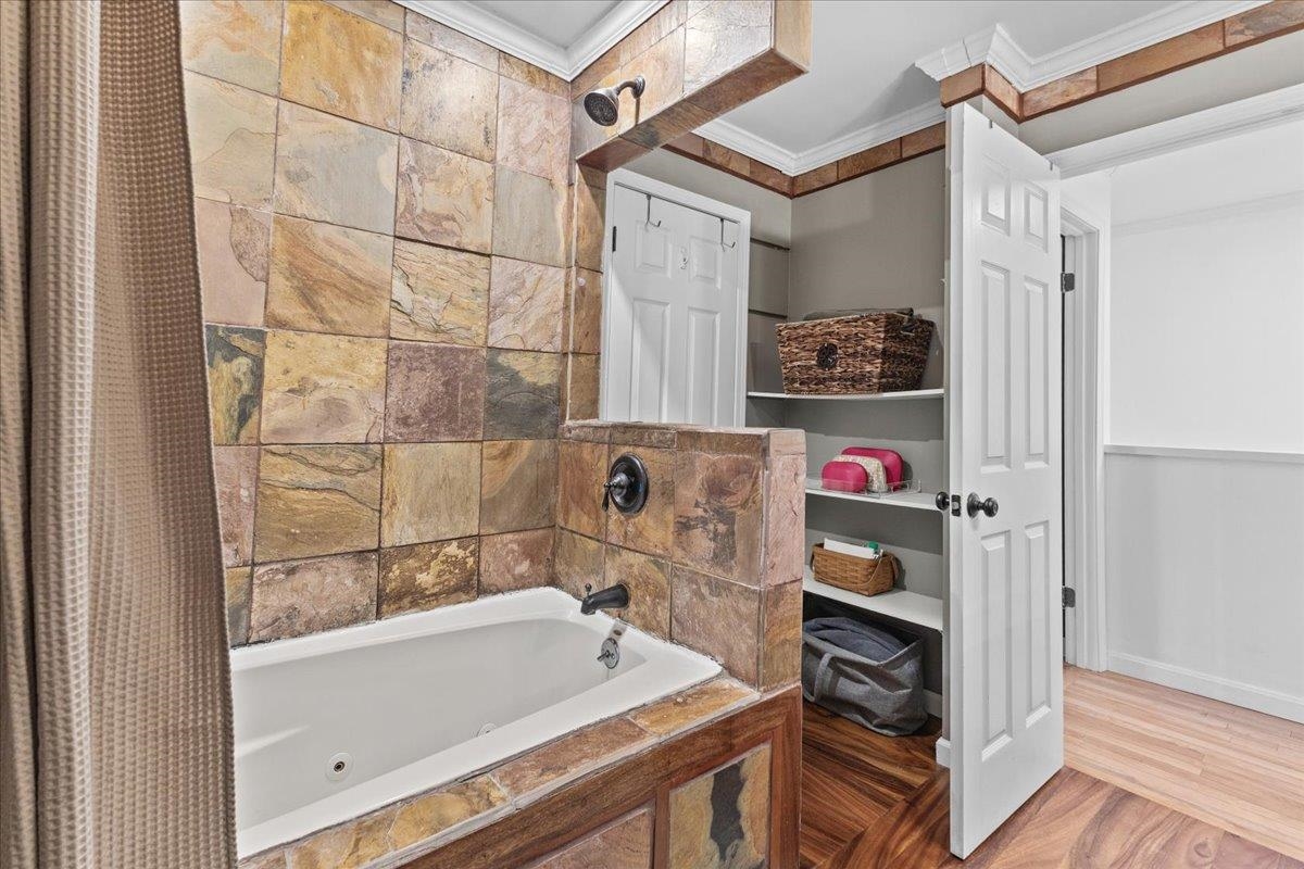 33 Harbor View Road, Unit 906 South Burlington, VT 05403 - Photo 29 of 44