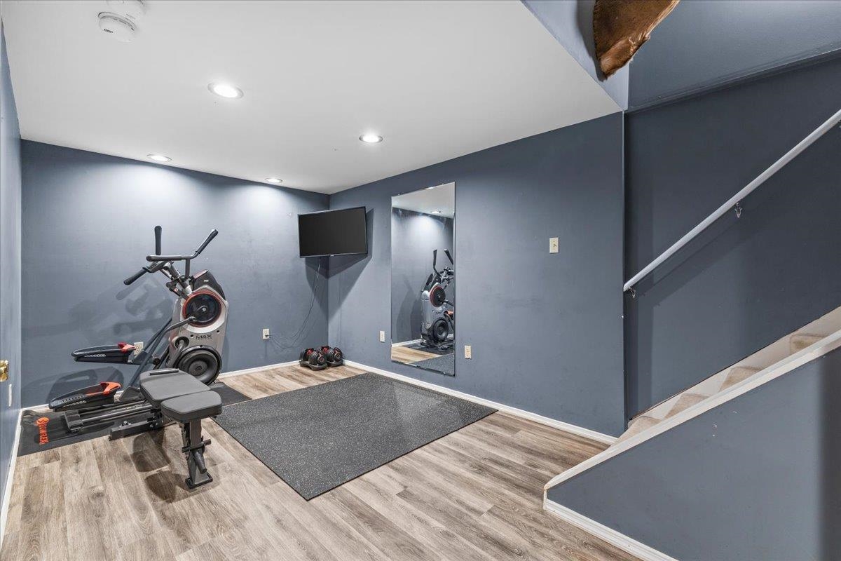 33 Harbor View Road, Unit 906 South Burlington, VT 05403 - Photo 32 of 44