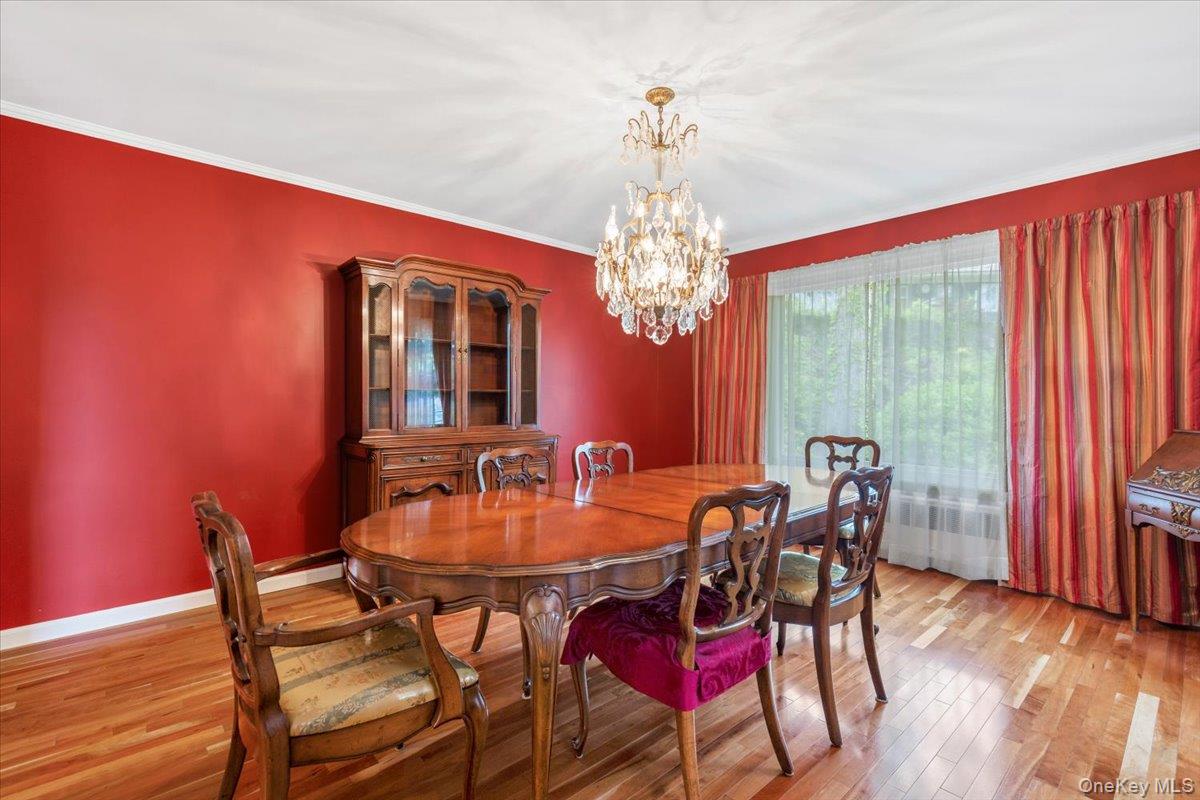 11 Malvern Road Scarsdale, NY 10583 - Photo 8 of 20