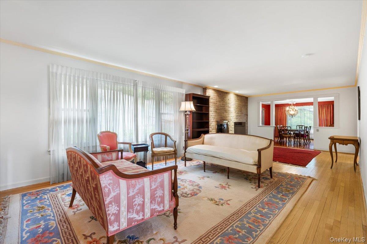 11 Malvern Road Scarsdale, NY 10583 - Photo 10 of 20
