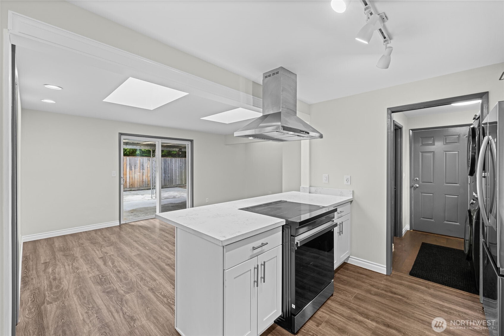2157 North 122nd Street Seattle, WA 98133 - Photo 16 of 31