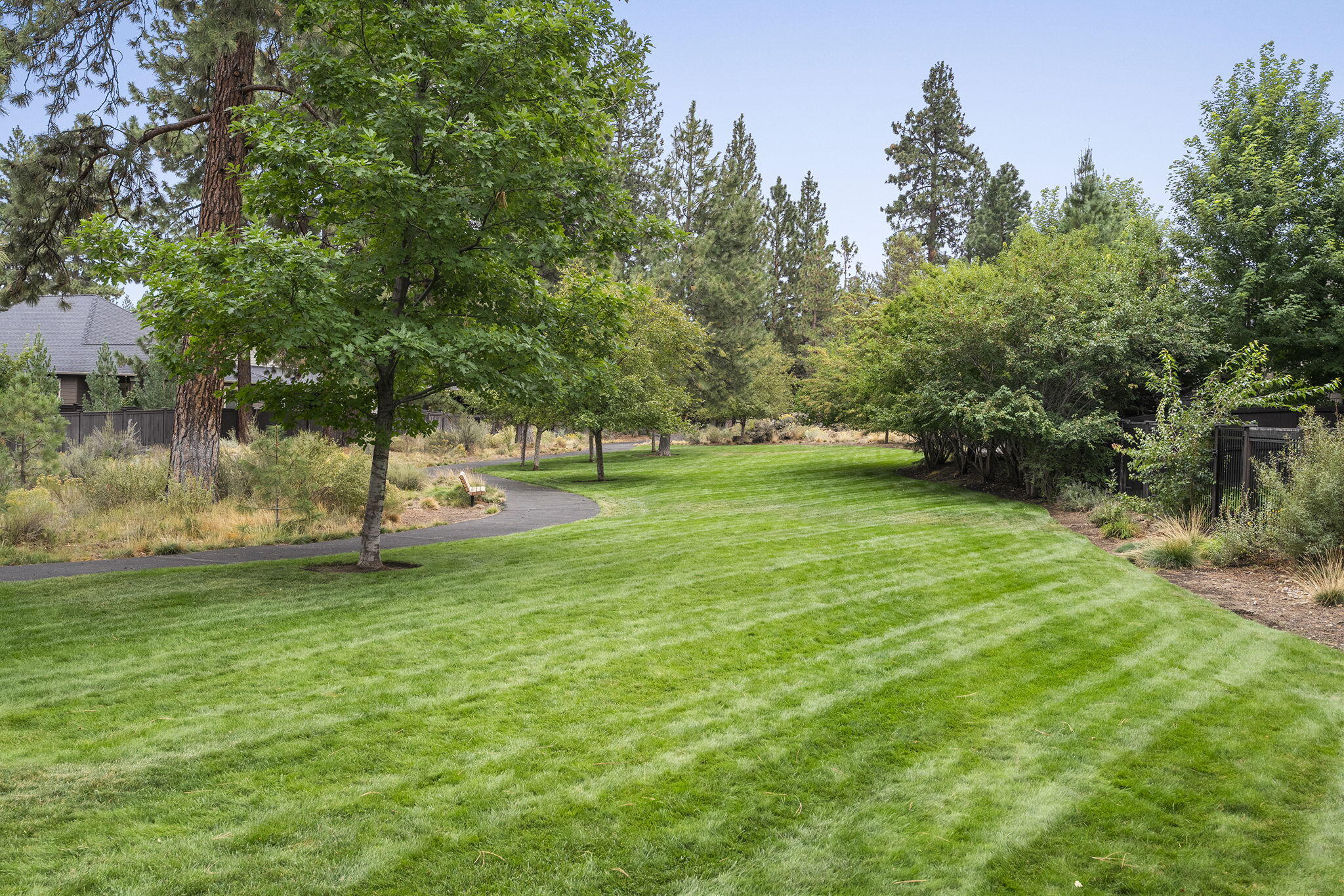 60220 Rolled Rock Way Bend, OR 97702 - Photo 32 of 42 33-web-or-mls-_DSC9742