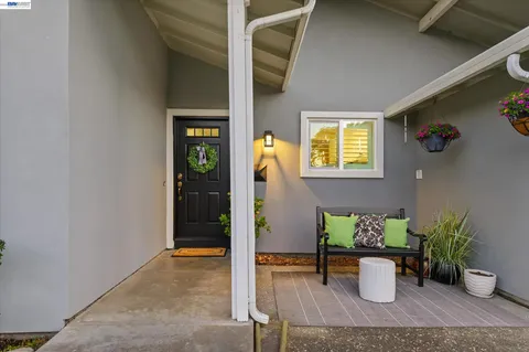 $1,700,000 | 5016 Black Avenue, Pleasanton, CA 94566