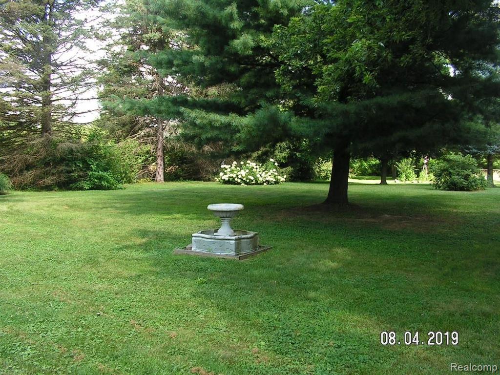 4345 Crosby Road Flint, MI 48506 - Photo 6 of 30 Gallery Image 6