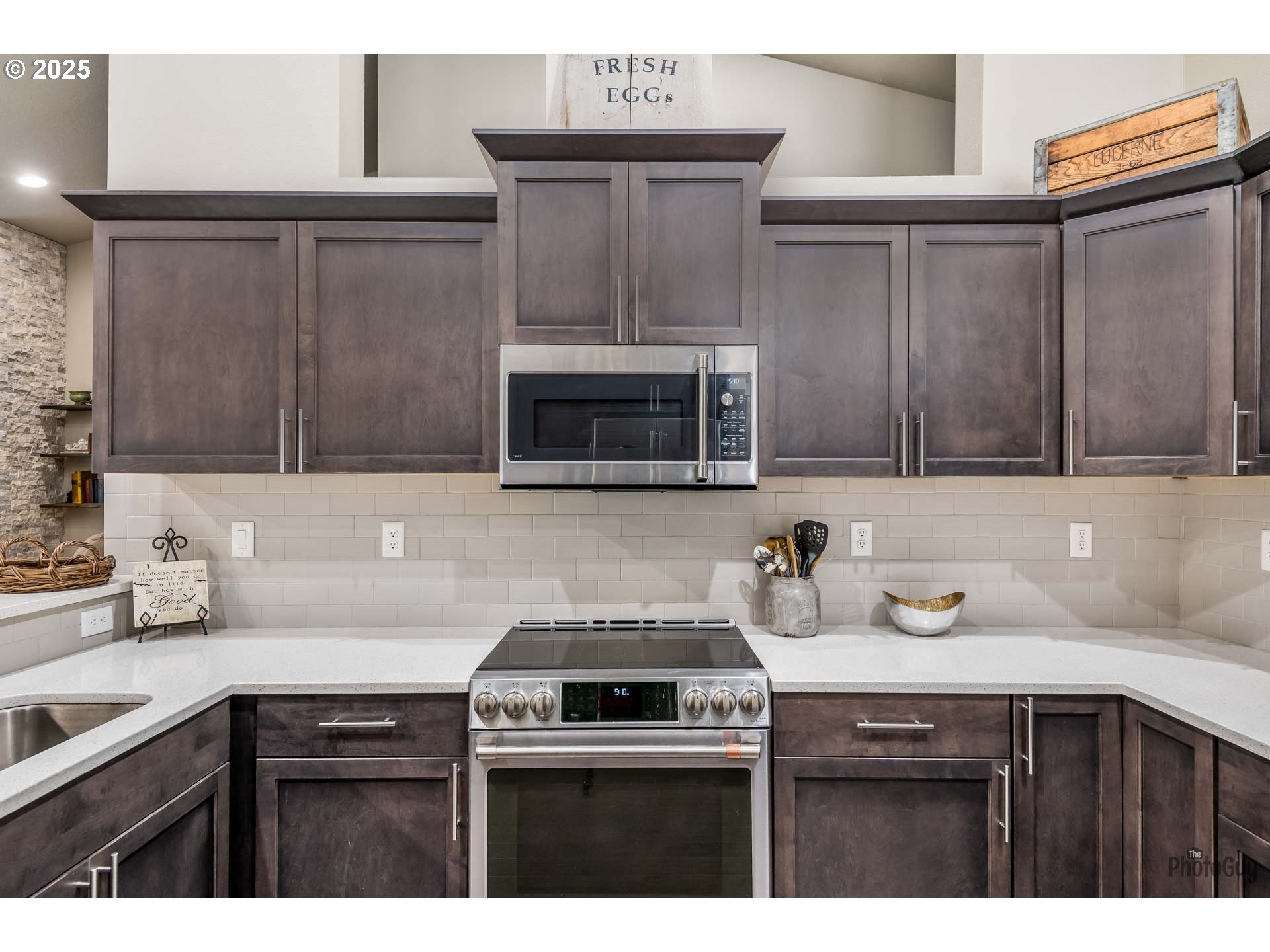 88454 Sproat Ranch Road Veneta, OR 97487 - Photo 12 of 48 Kitchen