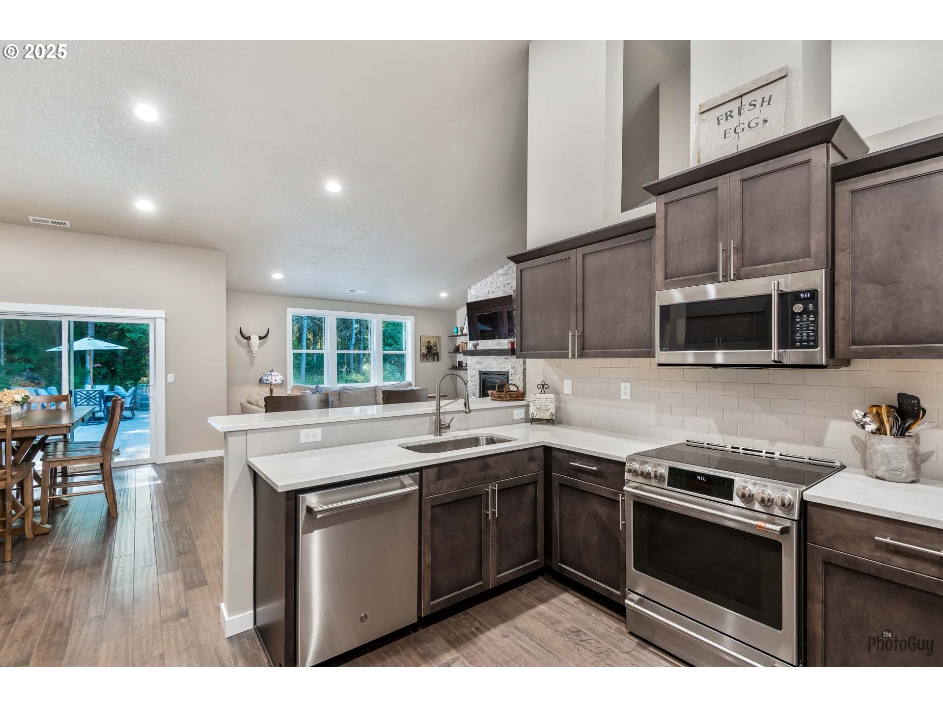 88454 Sproat Ranch Road Veneta, OR 97487 - Photo 13 of 48 Kitchen