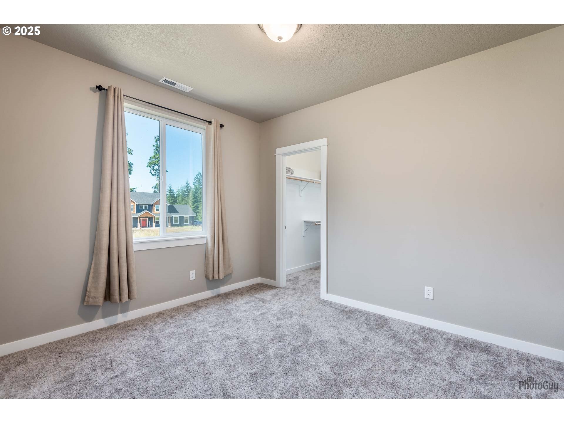 88454 Sproat Ranch Road Veneta, OR 97487 - Photo 26 of 48 Bedroom