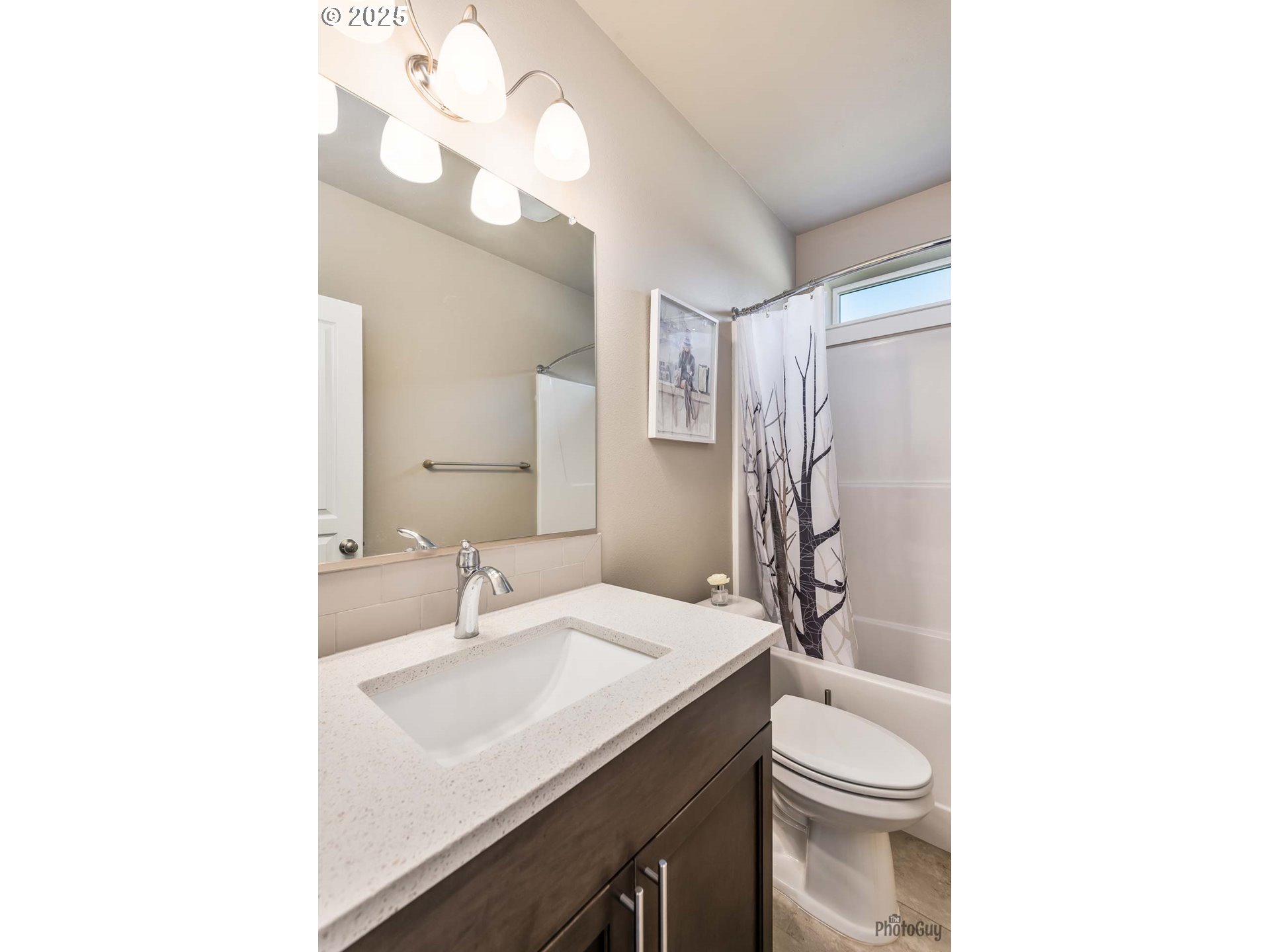 88454 Sproat Ranch Road Veneta, OR 97487 - Photo 31 of 48 Bathroom