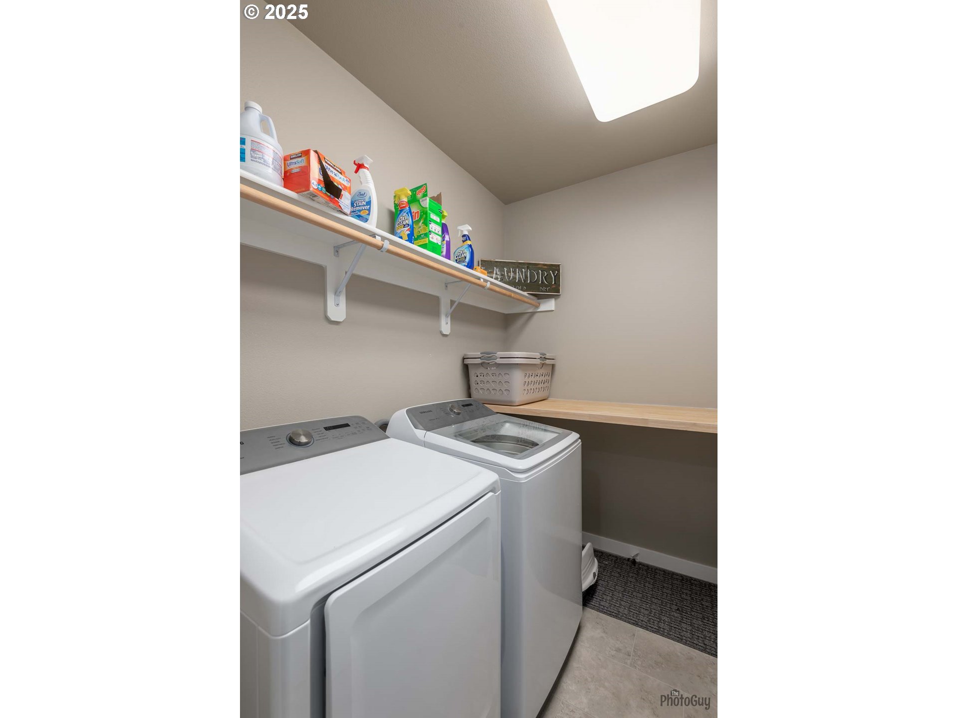 88454 Sproat Ranch Road Veneta, OR 97487 - Photo 32 of 48 Laundry
