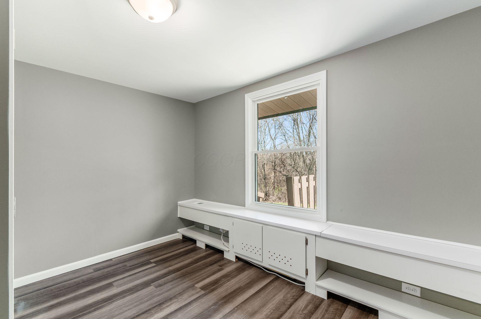 5842 Red Apple Ridge Road Columbus, OH 43232 - Photo 8 of 17 Primary Bedroom